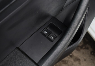 Подержанный автомобиль Skoda Rapid Liftback 2017 года (13 фото)