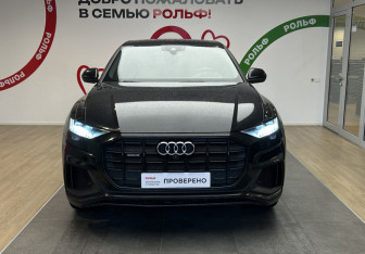 Подержанный автомобиль Audi Q8 2020 года (2 фото)