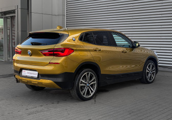 Подержанный автомобиль BMW X2 2019 года (6 фото)