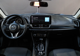 Подержанный автомобиль Mazda 3 Sedan 2015 года (9 фото)