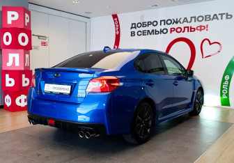 Подержанный автомобиль Subaru WRX 2014 года (4 фото)