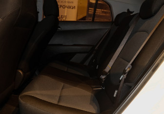 Подержанный автомобиль Hyundai Creta 2019 года (8 фото)