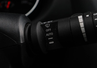 Подержанный автомобиль Nissan Qashqai 2012 года (17 фото)