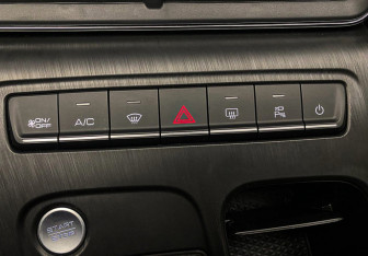 Подержанный автомобиль Haval F7 2024 года (14 фото)