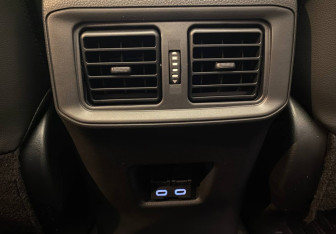 Новый Toyota RAV4 2025 (10 фото)