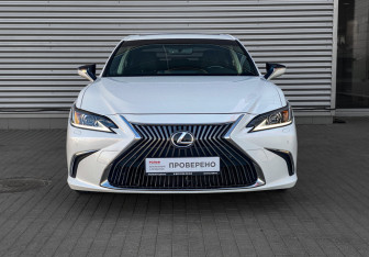 Подержанный автомобиль Lexus ES 2020 года (2 фото)