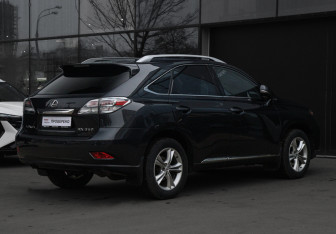 Подержанный автомобиль Lexus RX 2011 года (5 фото)