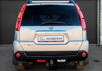 Подержанный автомобиль Nissan X-Trail 2008 года (5 фото)