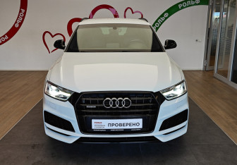Подержанный автомобиль Audi Q3 2017 года (2 фото)