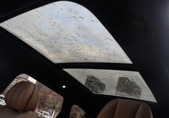 Подержанный автомобиль Voyah Free 2023 года (10 фото)