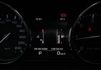 Подержанный автомобиль Land Rover Range Rover Evoque 2014 года (24 фото)