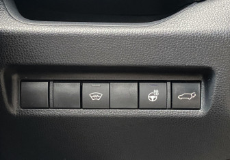 Подержанный автомобиль Toyota RAV4 2022 года (17 фото)