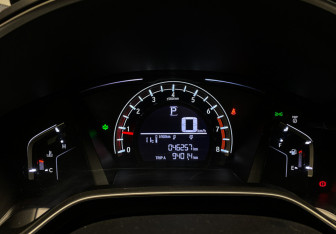 Подержанный автомобиль Honda CR-V 2020 года (18 фото)