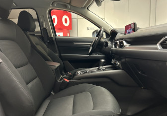 Подержанный автомобиль Mazda CX-5 2018 года (12 фото)