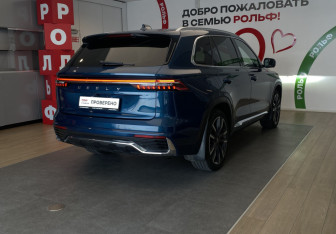 Подержанный автомобиль Geely Monjaro 2024 года (4 фото)