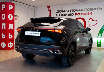 Подержанный автомобиль Omoda C5 2023 года (4 фото)