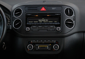 Подержанный автомобиль Volkswagen Golf Plus 2011 года (10 фото)