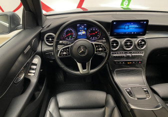 Подержанный автомобиль Mercedes-Benz GLC Coupe 2021 года (11 фото)