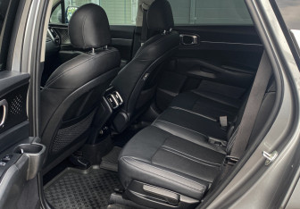 Подержанный автомобиль Kia Sorento 2020 года (12 фото)