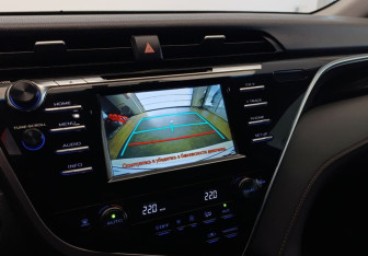 Подержанный автомобиль Toyota Camry Sedan 2019 года (16 фото)