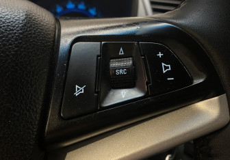 Подержанный автомобиль Chevrolet Orlando 2012 года (16 фото)