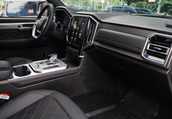 Подержанный автомобиль JAC T9 2025 года (7 фото)