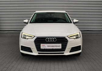 Подержанный автомобиль Audi A4 Sedan 2018 года (2 фото)