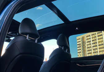 Подержанный автомобиль Geely Monjaro 2023 года (25 фото)