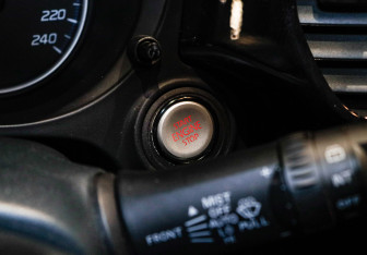 Подержанный автомобиль Mitsubishi Outlander 2022 года (15 фото)