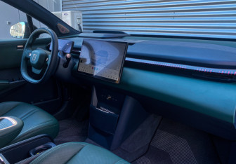 Подержанный автомобиль Zeekr X 2023 года (9 фото)