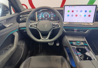 Подержанный автомобиль Volkswagen Tiguan 2025 года (12 фото)