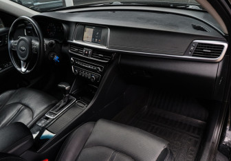 Подержанный автомобиль Kia Optima Sedan 2018 года (8 фото)