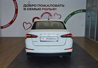 Подержанный автомобиль Skoda Rapid Liftback 2021 года (5 фото)
