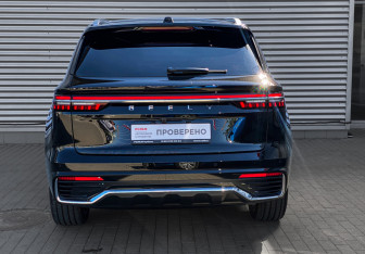Подержанный автомобиль Geely Monjaro 2026 года (7 фото)