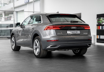 Новый Audi Q8 2025 (8 фото)
