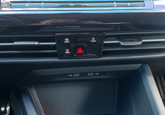 Подержанный автомобиль Volkswagen Golf Hatchback 2021 года (27 фото)