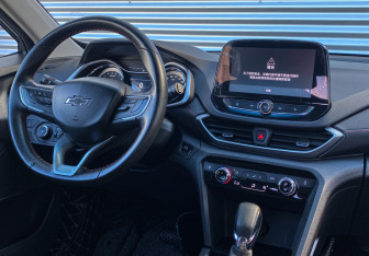 Подержанный автомобиль Chevrolet Orlando 2019 года (10 фото)