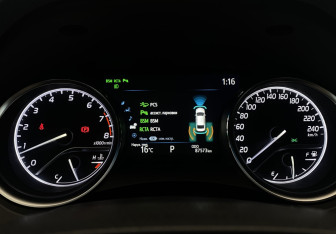 Подержанный автомобиль Toyota Camry Sedan 2020 года (28 фото)