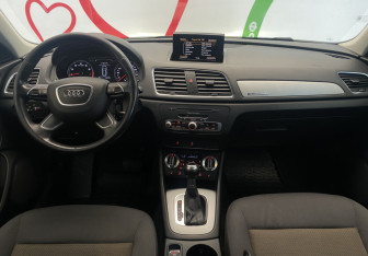Подержанный автомобиль Audi Q3 2013 года (10 фото)
