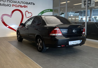 Подержанный автомобиль Nissan Almera Classic 2011 года (6 фото)