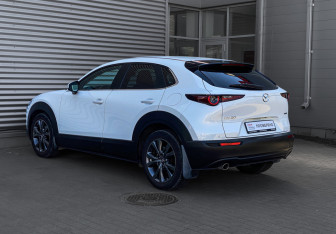 Подержанный автомобиль Mazda CX-30 2021 года (6 фото)