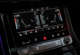 Подержанный автомобиль Audi Q8 2019 года (17 фото)