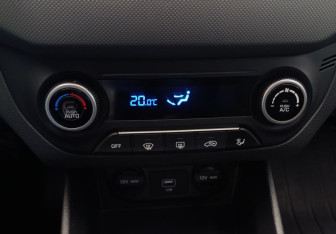 Подержанный автомобиль Hyundai Creta 2020 года (19 фото)