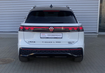 Подержанный автомобиль Volkswagen Tiguan 2025 года (5 фото)