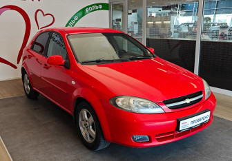 Подержанный автомобиль Chevrolet Lacetti Hatchback 2007 года (3 фото)