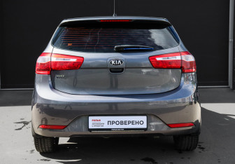 Подержанный автомобиль Kia Rio Hatchback 2013 года (5 фото)