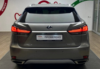 Подержанный автомобиль Lexus RX 2021 года (5 фото)