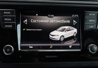 Подержанный автомобиль Skoda Rapid Liftback 2019 года (18 фото)