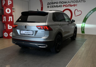 Подержанный автомобиль Volkswagen Tiguan 2021 года (4 фото)