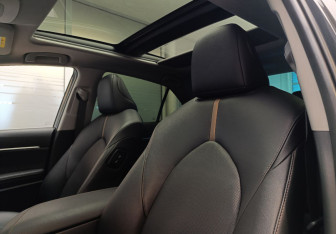 Подержанный автомобиль Toyota Camry Sedan 2022 года (16 фото)